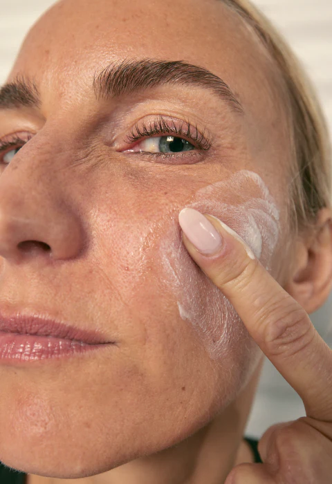 Protect & Glow SPF 50+ - Image 3